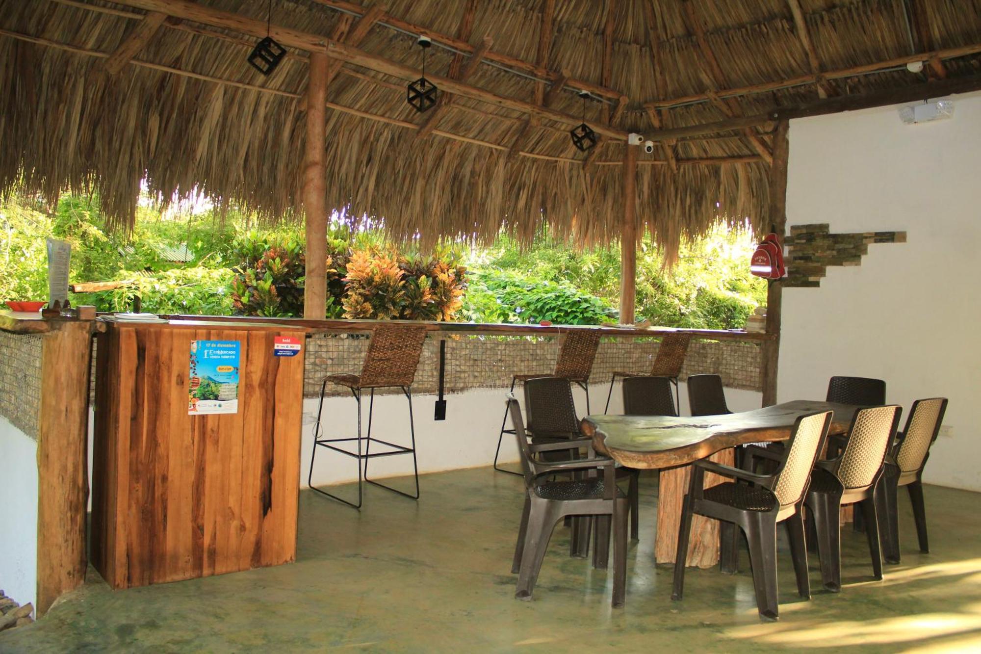 Hierba Buena Eco Hostel 埃尔扎伊诺 外观 照片