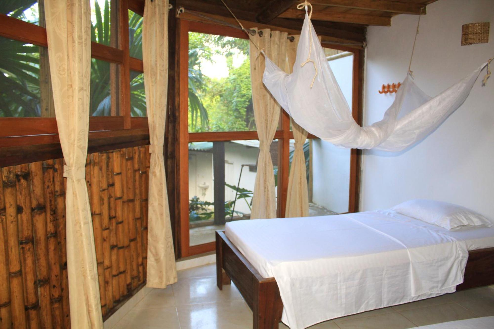 Hierba Buena Eco Hostel 埃尔扎伊诺 外观 照片